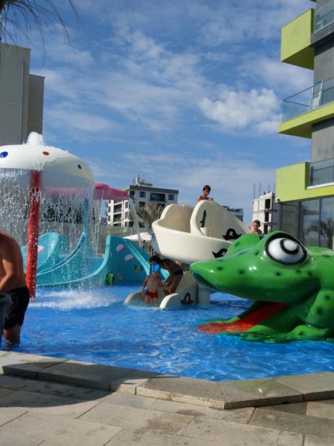 Eka Studio - Pool & Spa Beach Resort นาโวดาริ ภายนอก รูปภาพ